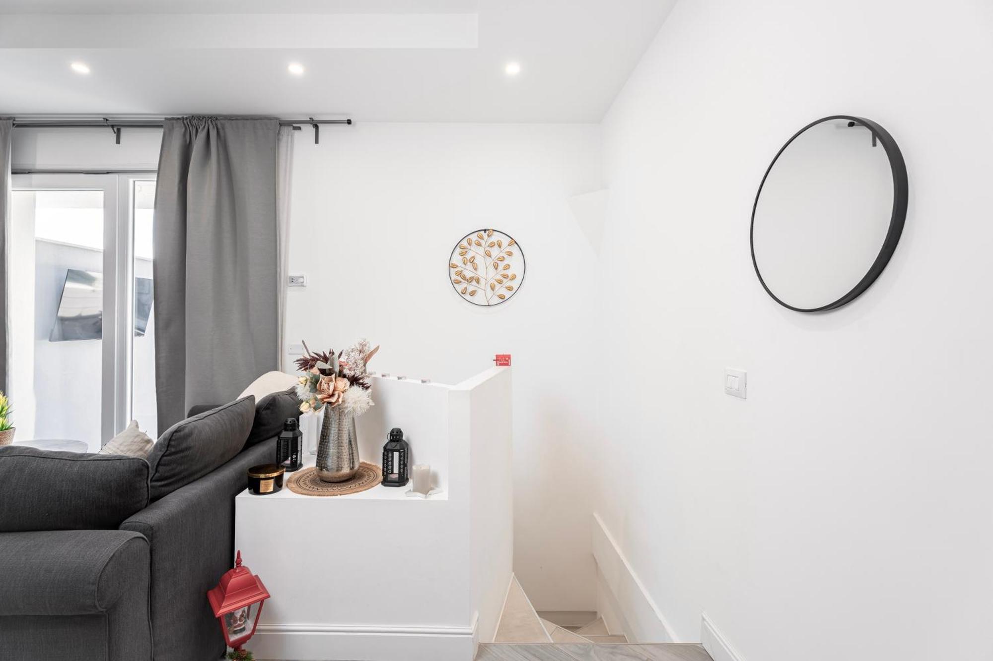Luxury - Jacuzzi Apartments Near Rome Velletri Bagian luar foto